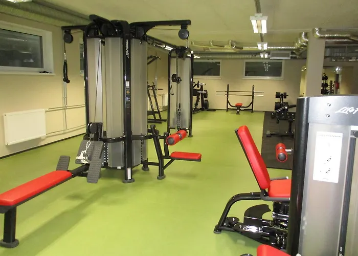 Vandrarhem Maenniku Jk *